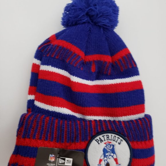 2019 New England Patriots New Era Knit Hat On - Picture 5 of 6
